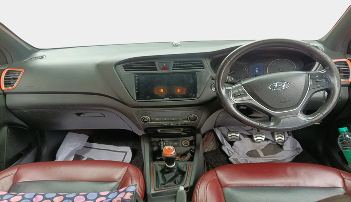 2015 Hyundai i20 Active 1.4 SX, Diesel, Manual, 1,03,500 km, interior