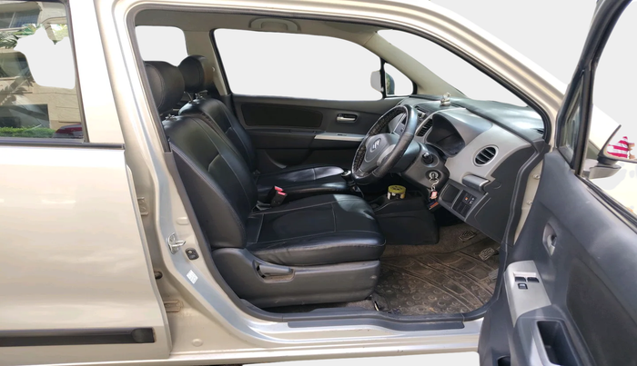 2011 Maruti Wagon R 1.0 LXI, Petrol, Manual, 25,669 km, interior