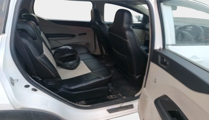 2019 Renault TRIBER RXL MT, Petrol, Manual, 41,317 km, interior