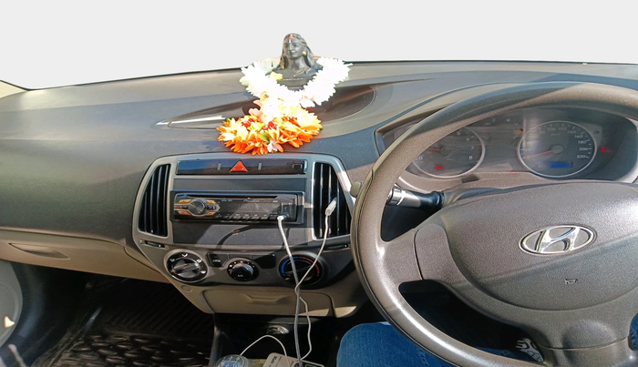 2012 Hyundai i20 MAGNA 1.2, Petrol, Manual, 63,898 km, interior