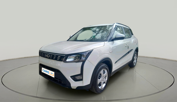2021 Mahindra XUV300 W6 1.2 PETROL AMT, Petrol, Automatic, 74,514 km, exterior