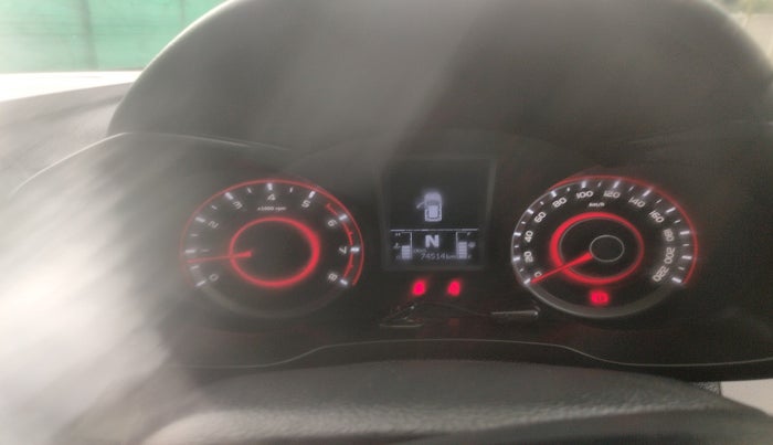 2021 Mahindra XUV300 W6 1.2 PETROL AMT, Petrol, Automatic, 74,514 km, interior