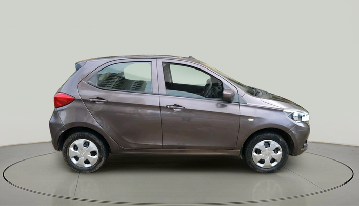 2017 Tata Tiago XT PETROL, Petrol, Manual, 1,05,258 km, exterior