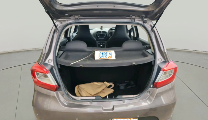 2017 Tata Tiago XT PETROL, Petrol, Manual, 1,05,258 km, exterior