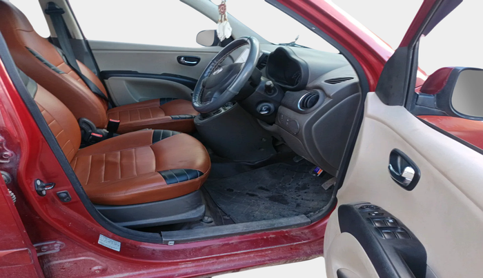 2013 Hyundai i10 SPORTZ 1.2, Petrol, Manual, 1,42,258 km, interior