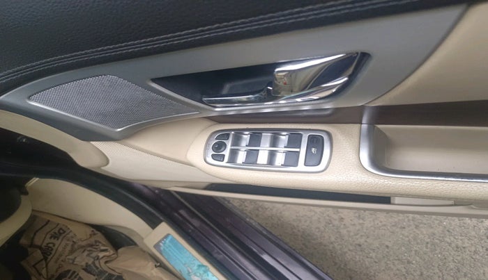 2013 Jaguar XF 2.2 DIESEL LUXURY, Diesel, Automatic, 62,598 km, interior