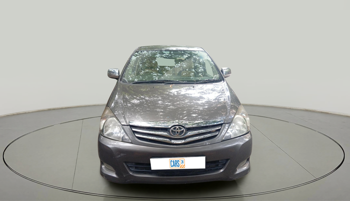 2011 Toyota Innova V 2.5 8 STR, Diesel, Manual, 2,22,323 km, exterior
