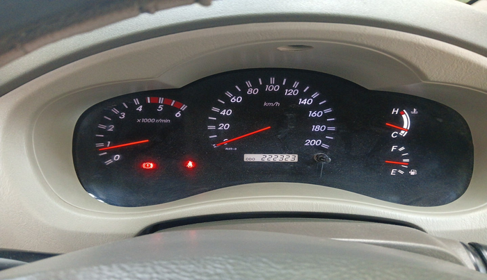 2011 Toyota Innova V 2.5 8 STR, Diesel, Manual, 2,22,323 km, interior
