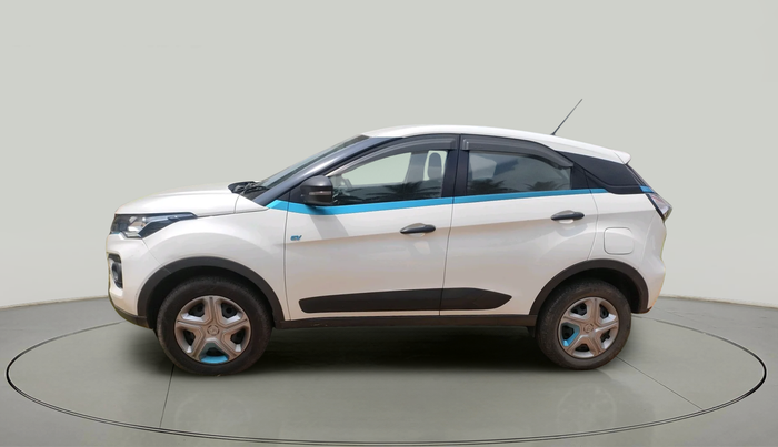 2022 Tata NEXON EV XM, Electric, Automatic, 90,182 km, exterior