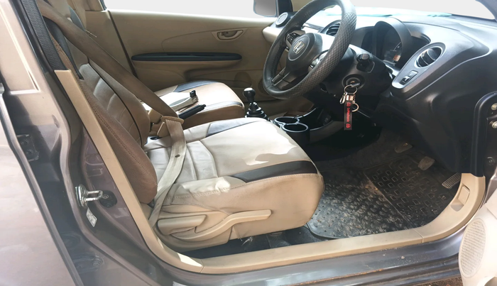 2015 Honda Amaze 1.2L I-VTEC S, Petrol, Manual, 96,498 km, interior