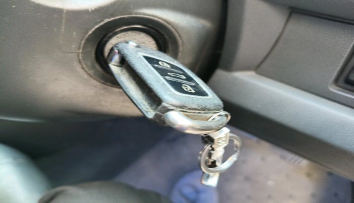 2011 Maruti Ritz LXI, Petrol, Manual, 1,11,346 km, interior