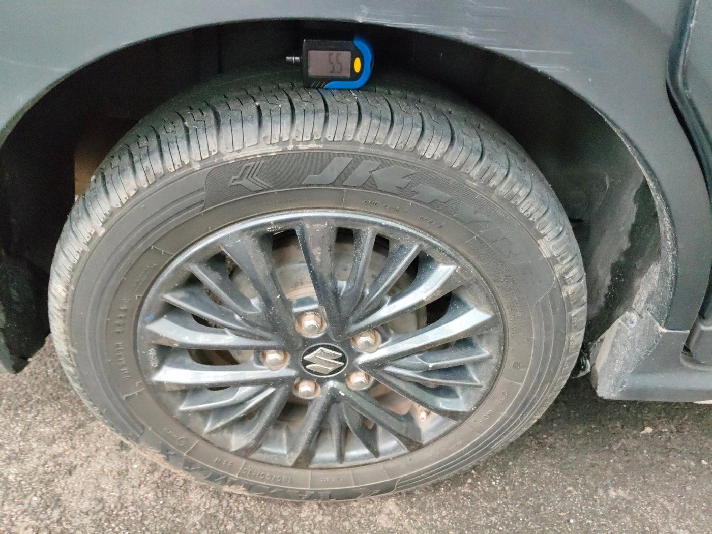 2021 Maruti XL6 ZETA MT, Petrol, Manual, 1,26,786 km, tyre