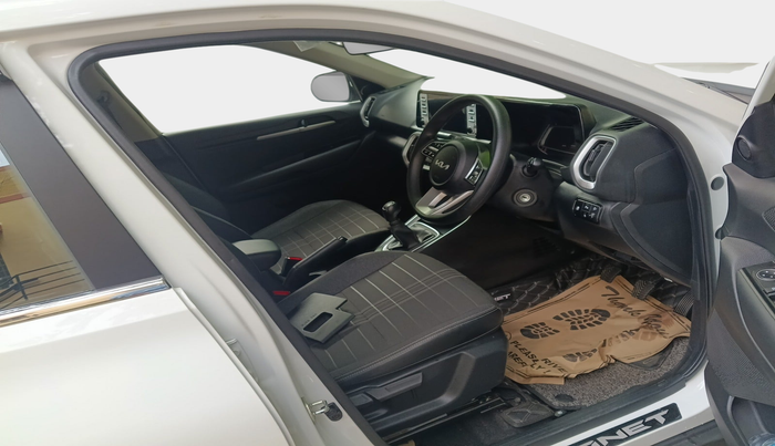 2024 KIA SONET HTK (O) 1.2 Petrol MT, Petrol, Manual, 14,735 km, interior