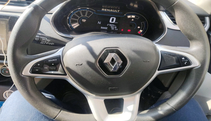 2022 Renault TRIBER RXZ AMT, Petrol, Automatic, 27,920 km, interior