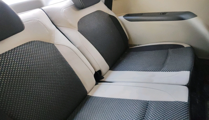 2022 Renault TRIBER RXZ AMT, Petrol, Automatic, 27,920 km, interior