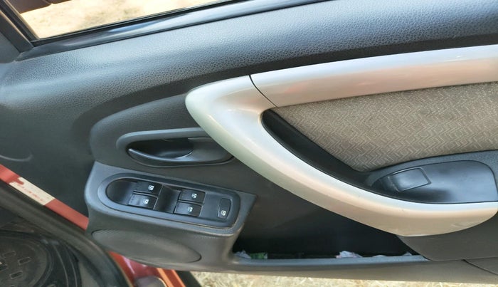 2014 Renault Duster 85 PS RXL DIESEL, Diesel, Manual, 96,789 km, interior