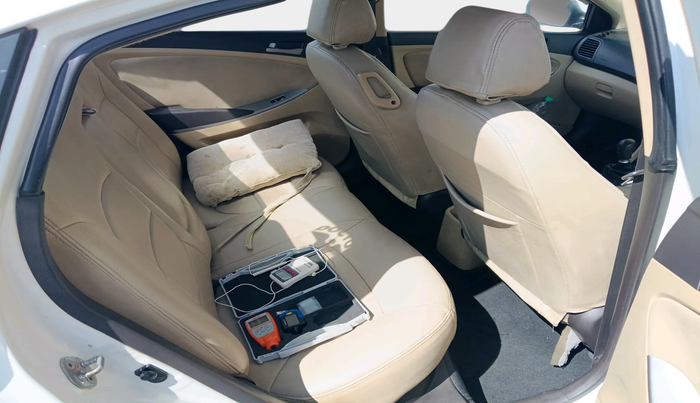 2016 Hyundai Verna FLUIDIC 4S 1.4 VTVT, Petrol, Manual, 51,745 km, interior