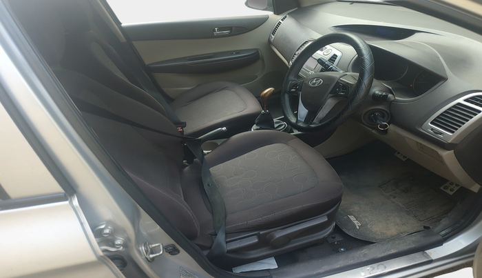 2010 Hyundai i20 ASTA 1.2, Petrol, Manual, 1,02,463 km, interior