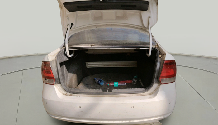 2012 Volkswagen Vento HIGHLINE DIESEL 1.6, Diesel, Manual, 2,30,573 km, exterior