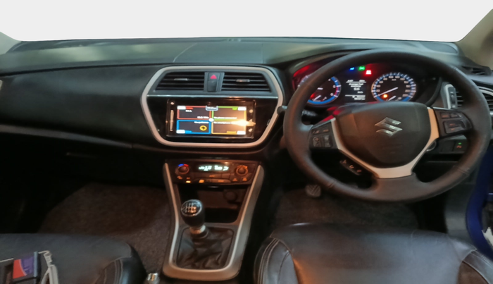 2015 Maruti S Cross ALPHA 1.6, Diesel, Manual, 86,498 km, interior