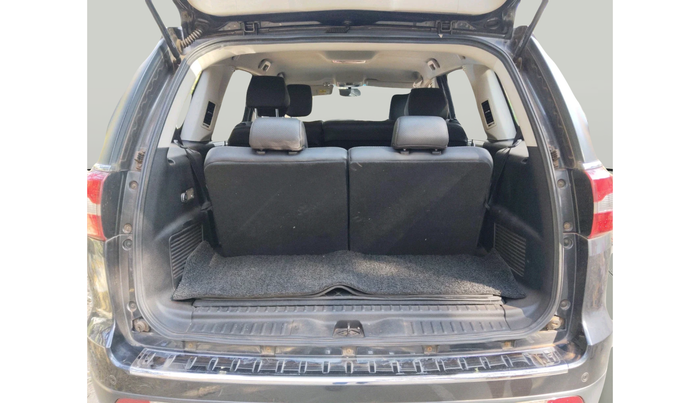 2017 Tata Hexa XTA 4X2 7 STR, Diesel, Automatic, 58,930 km, exterior