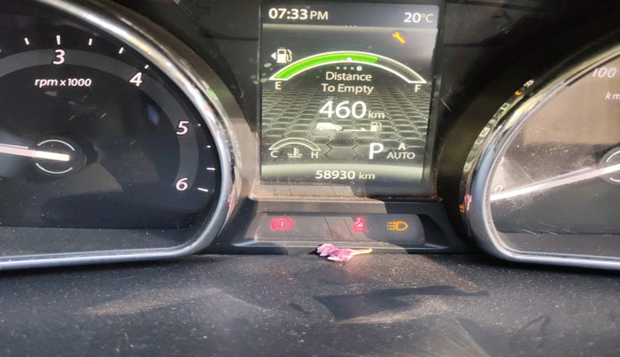 2017 Tata Hexa XTA 4X2 7 STR, Diesel, Automatic, 58,930 km, interior