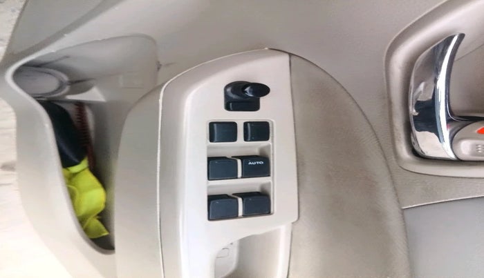 2017 Maruti Ertiga VDI SHVS, Diesel, Manual, 2,32,176 km, interior