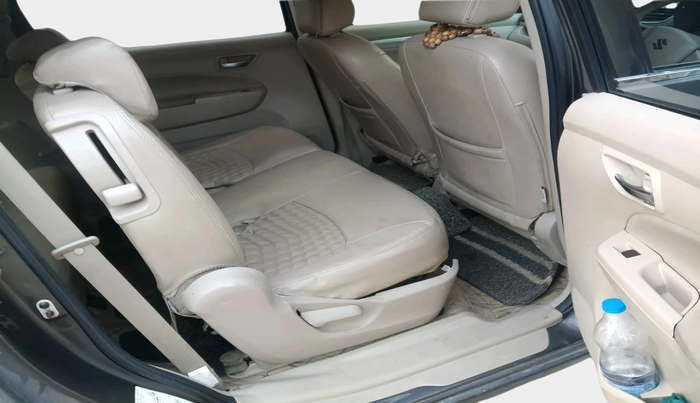 2017 Maruti Ertiga VDI SHVS, Diesel, Manual, 2,32,176 km, interior