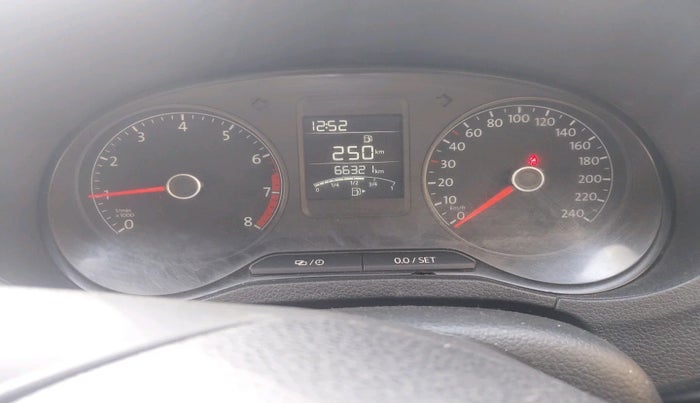 2020 Volkswagen Polo COMFORTLINE 1.0L MPI, Petrol, Manual, 66,321 km, interior