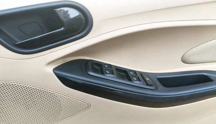 2019 Ford Figo Aspire TITANIUM 1.2 PETROL, Petrol, Manual, 41,164 km, interior