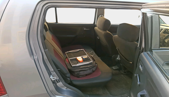 2011 Maruti Wagon R 1.0 LXI, Petrol, Manual, 69,996 km, interior
