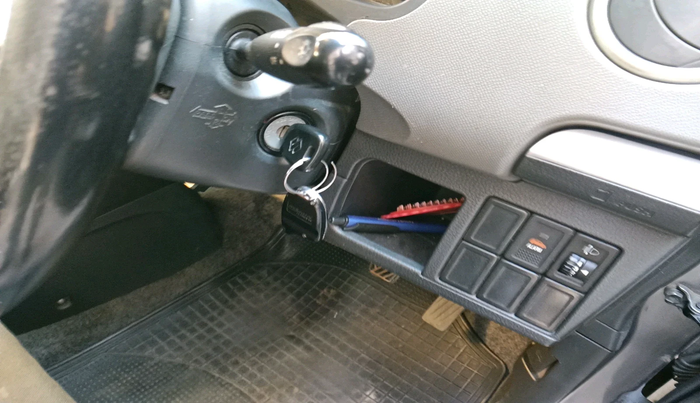 2011 Maruti Wagon R 1.0 LXI, Petrol, Manual, 69,996 km, interior