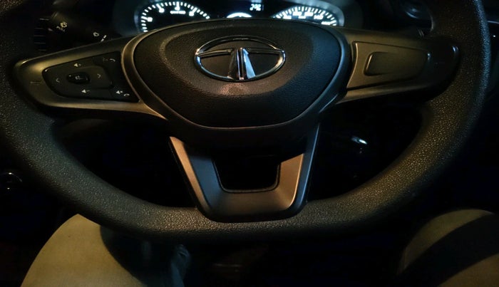 2022 Tata PUNCH ADVENTURE MT, Petrol, Manual, 25,264 km, interior