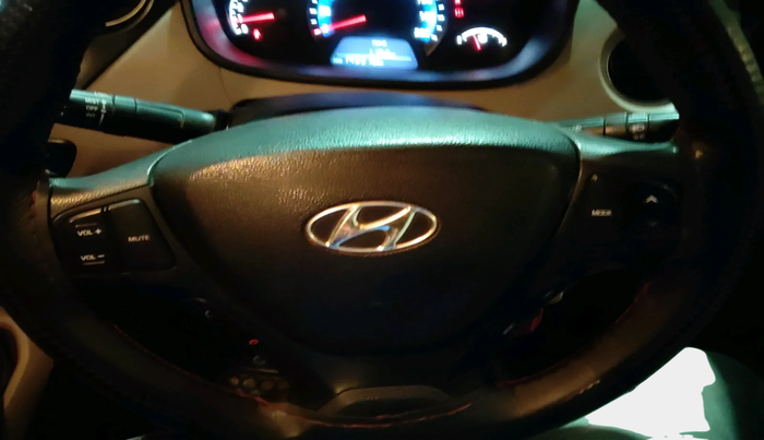 2014 Hyundai Xcent S 1.2, Petrol, Manual, 1,43,916 km, interior