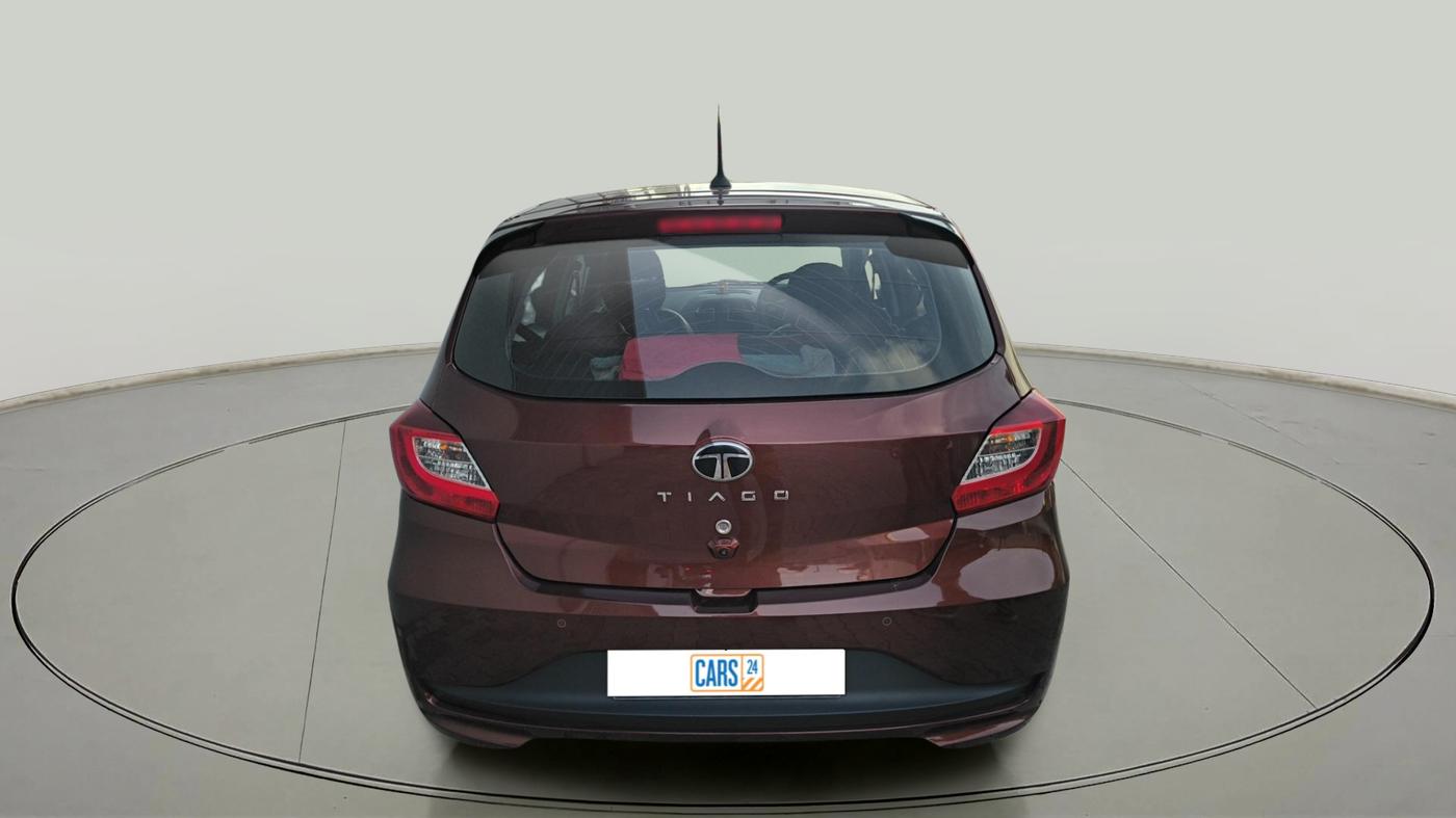 2025 Tata Tiago XTA PETROL, Petrol, Automatic, 7,746 km, exterior