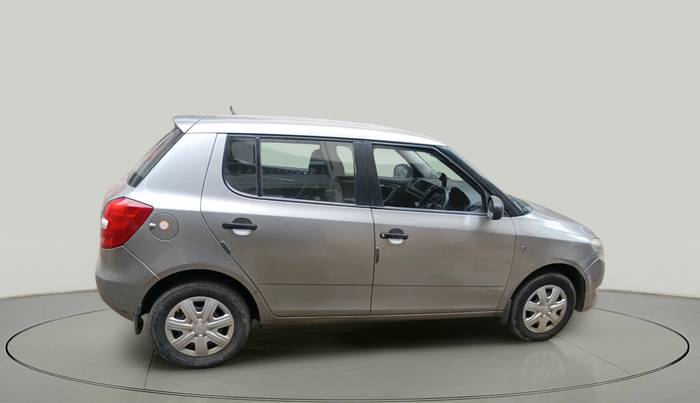 2010 Skoda Fabia CLASSIC 1.2 MPI, Petrol, Manual, 1,06,660 km, exterior