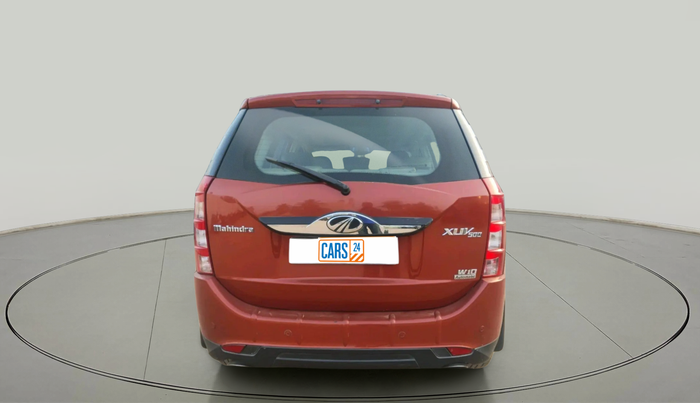 2016 Mahindra XUV500 W10 AT, Diesel, Automatic, 64,415 km, exterior