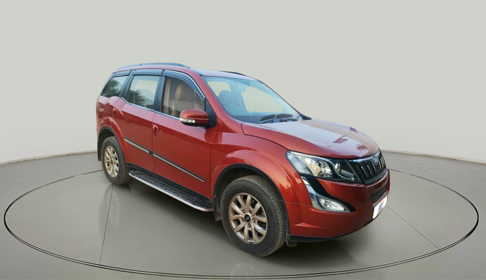 2016 Mahindra XUV500 W10 AT, Diesel, Automatic, 64,415 km, exterior