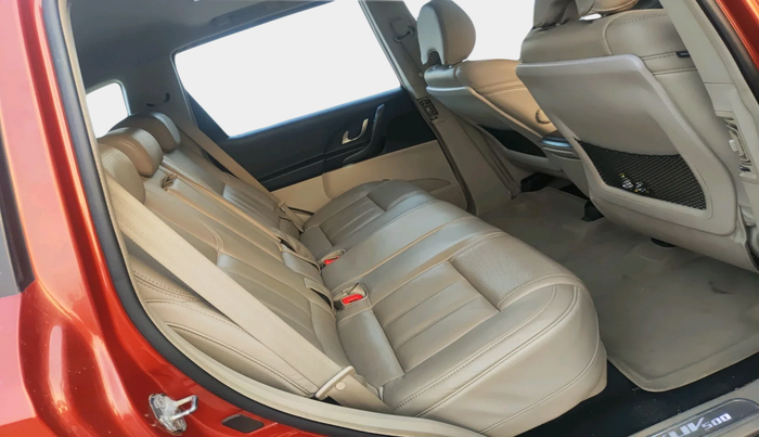 2016 Mahindra XUV500 W10 AT, Diesel, Automatic, 64,415 km, interior