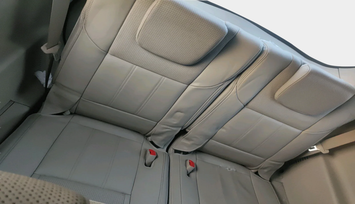 2016 Mahindra XUV500 W10 AT, Diesel, Automatic, 64,415 km, interior