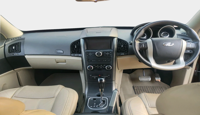 2016 Mahindra XUV500 W10 AT, Diesel, Automatic, 64,415 km, interior