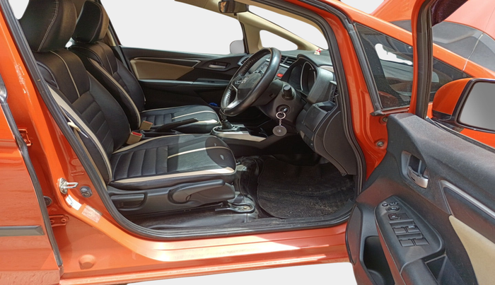 2015 Honda Jazz 1.5L I-DTEC V, Diesel, Manual, 1,13,934 km, interior