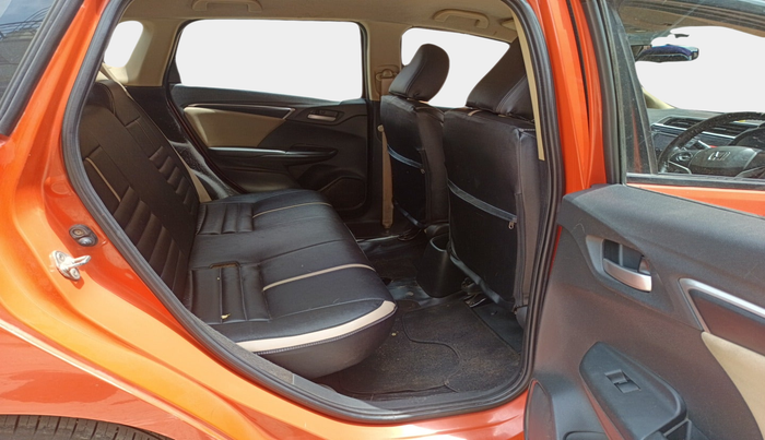 2015 Honda Jazz 1.5L I-DTEC V, Diesel, Manual, 1,13,934 km, interior