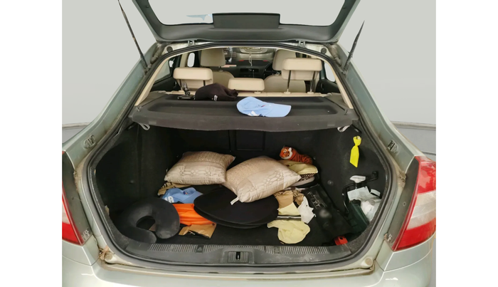 2010 Skoda Laura ELEGANCE 1.9 TDI MT, Diesel, Manual, 1,54,878 km, exterior