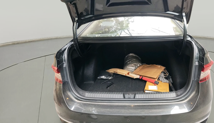 2022 Skoda SLAVIA STYLE 1.0L TSI MT, Petrol, Manual, 30,786 km, exterior