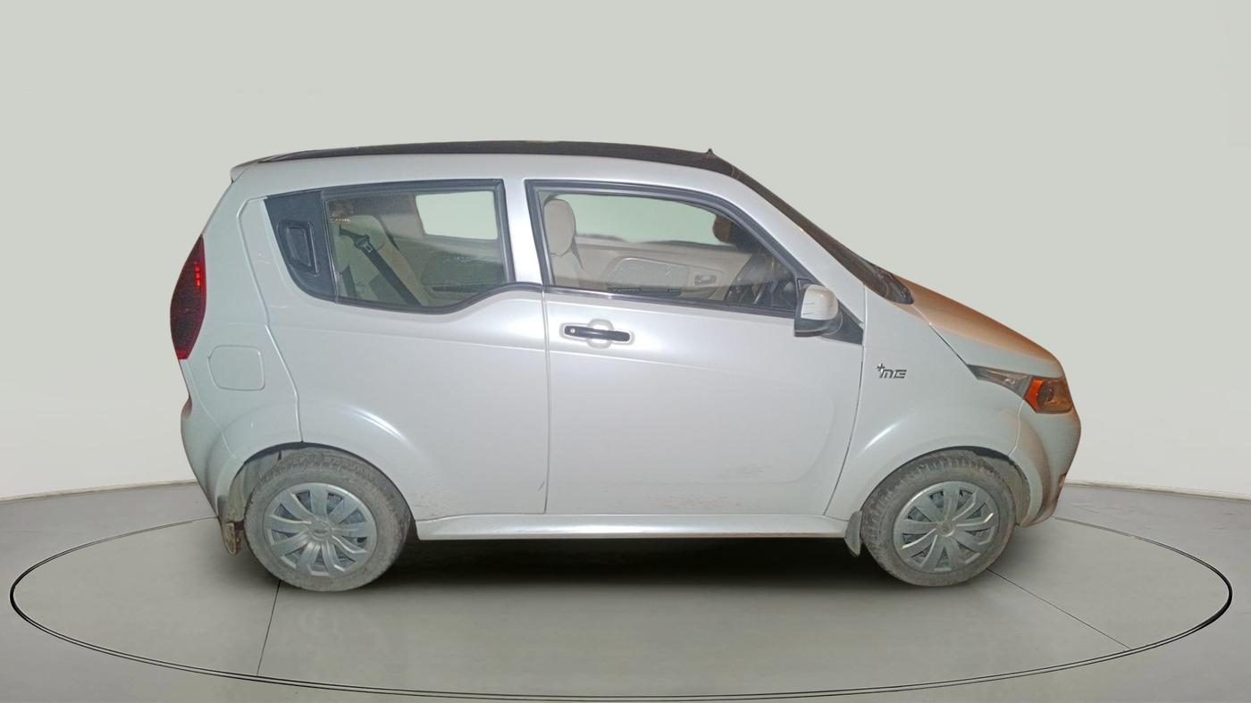 2017 Mahindra E20 Plus P6, Electric, Automatic, 15,754 km, exterior