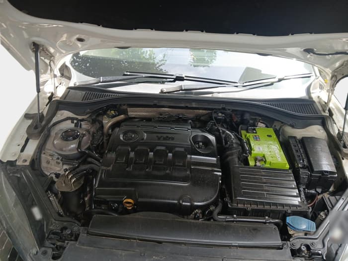2017 Skoda Superb L&K 2.0 TDI AT, Diesel, Automatic, 1,03,750 km, exterior