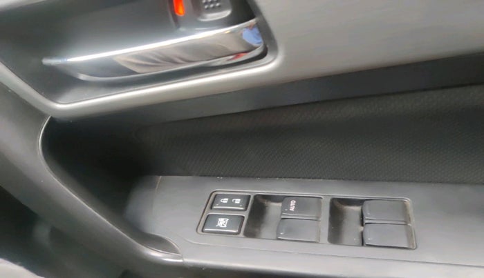 2019 Maruti Vitara Brezza ZDI, Diesel, Manual, 74,919 km, interior