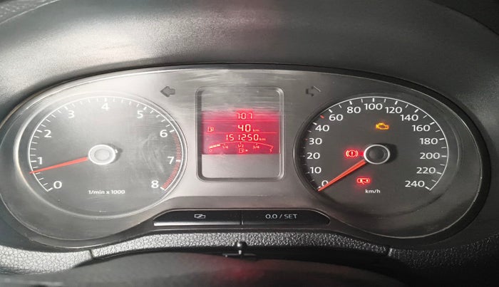 2011 Volkswagen Polo HIGHLINE 1.6L, Petrol, Manual, 1,51,250 km, interior
