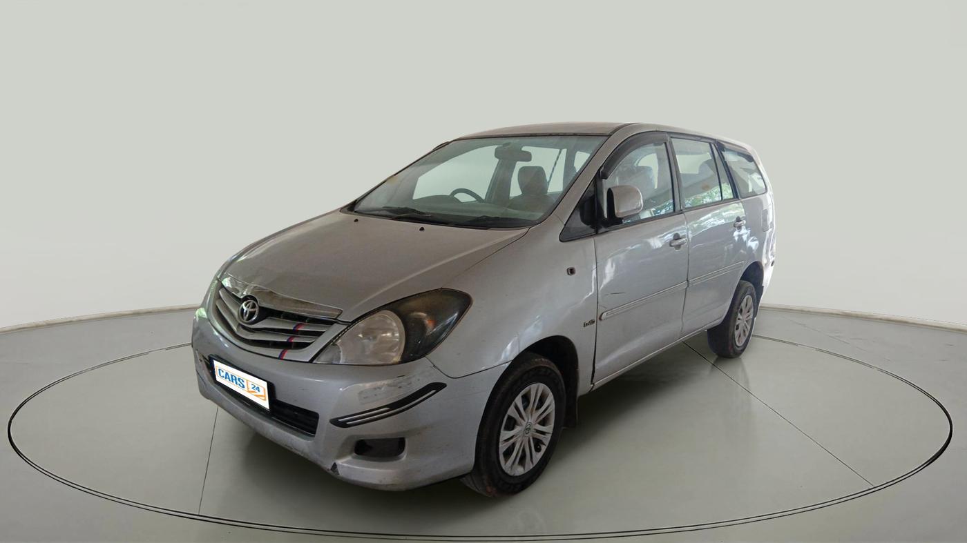 2010 Toyota Innova 2.5 G4 8 STR, Diesel, Manual, 1,99,724 km, exterior